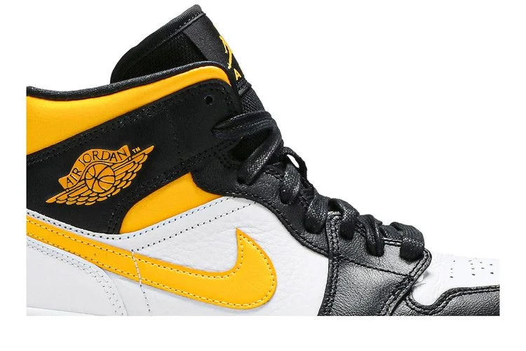 Кроссовки Wmns Air Jordan 1 Mid SE 'White Laser Orange'