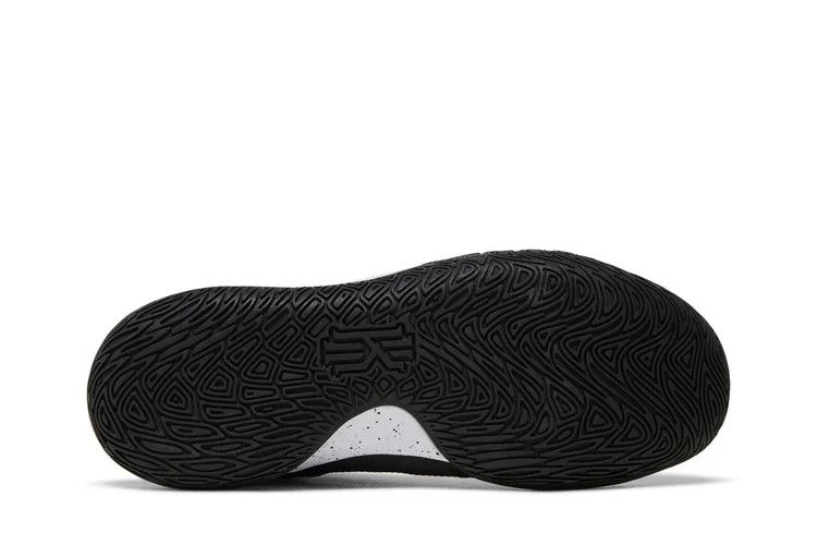 Кроссовки Nike Kyrie Flytrap 4 EP 'Black White'