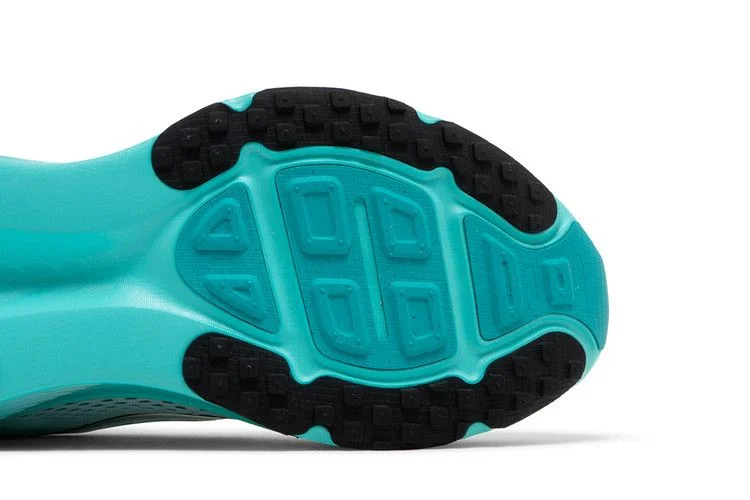 Кроссовки Nike Vomero 18 'Geode Teal'
