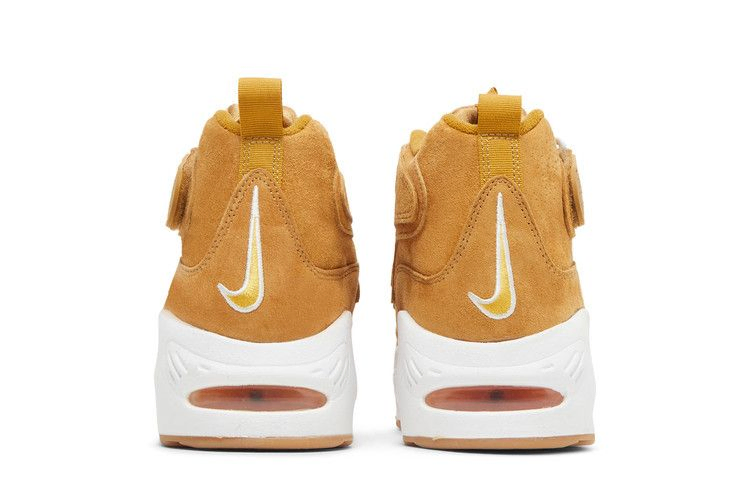 air-griffey-max-1-wheat-do6684-700_05