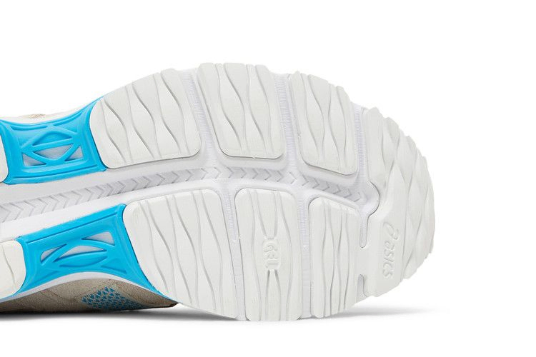 Кроссовки ASICS Wmns Gel MC Plus 'Birch'