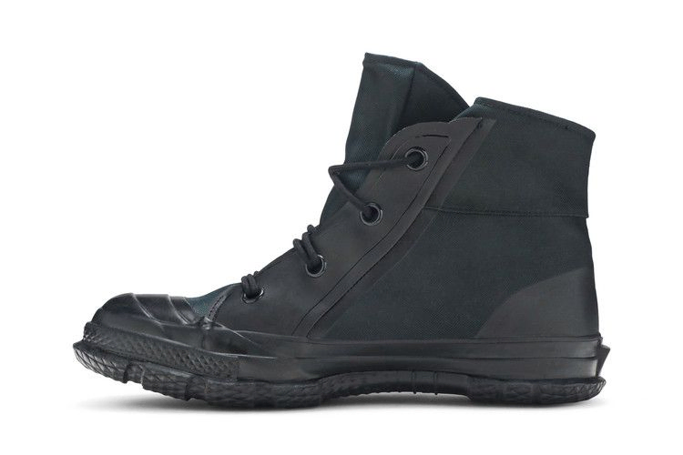 chuck-taylor-all-star-mc18-hi-black-165946c_02