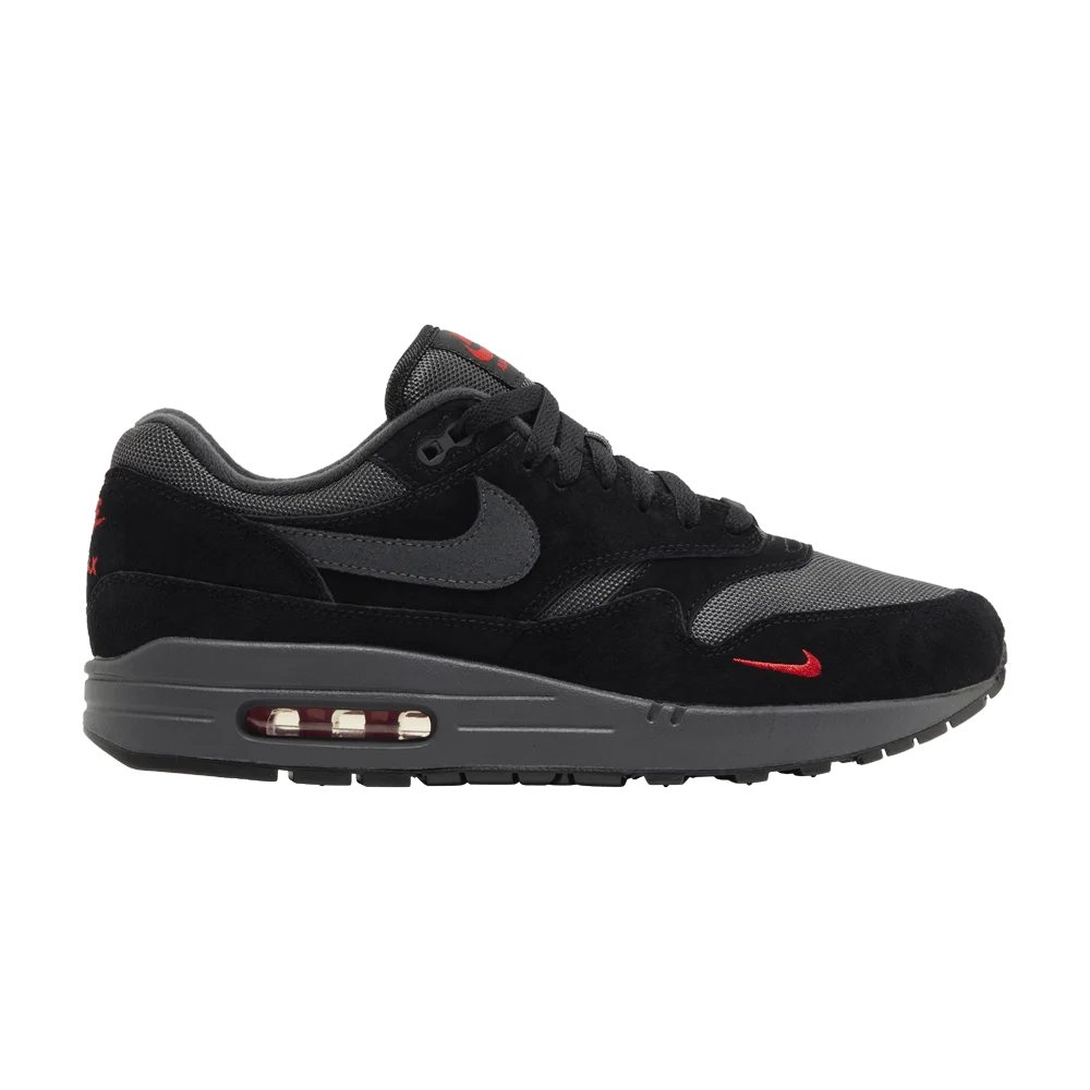 Кроссовки Nike Air Max 1 'Black University Red'