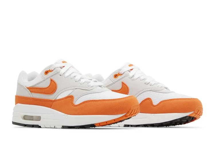 Krossovki-Nike-Wmns-Air-Max-1-Safety-Orange-7
