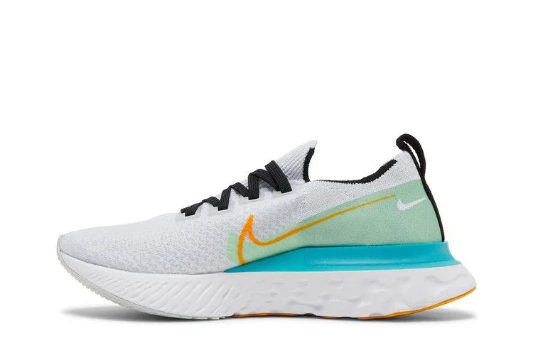 Krossovki-Nike-Wmns-React-Infinity-Run-Flyknit-Premium-Pure-Platinum-Cardinal-Red-2