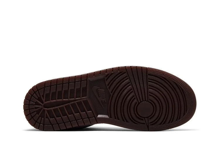 Кроссовки Wmns Air Jordan 1 Low 'Valentine's Day - Chocolate' 2026
