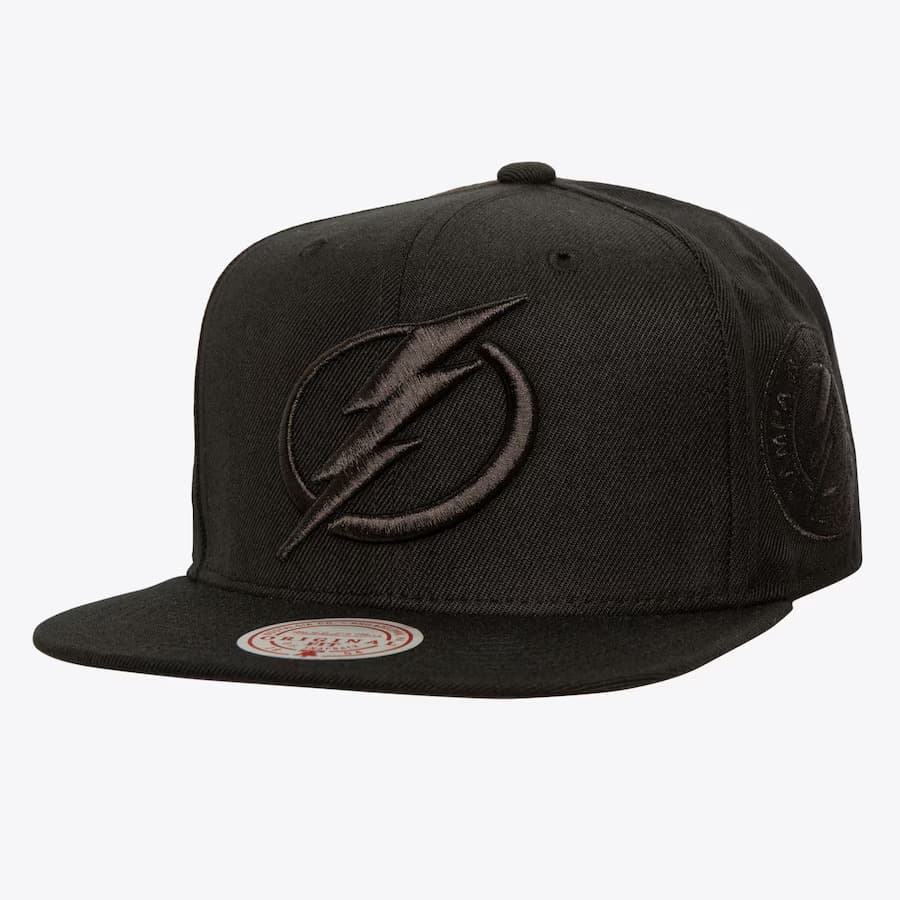 Бейсболка Mitchell & Ness Black Tampa Bay Lightning Pearl Snapback Hat