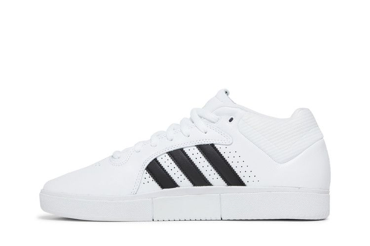 tyshawn-mid-white-black-h04931_02