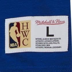 Mitchell-Ness-Legendary-Slub-SS-Detroit-Pistons-T-Shirt-3