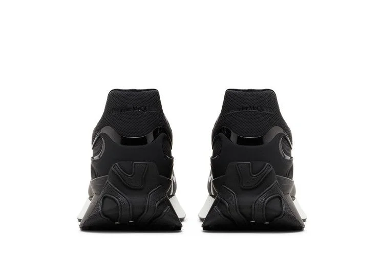 Krossovki-Alexander-McQueen-Sprint-Runner-Black-White-5
