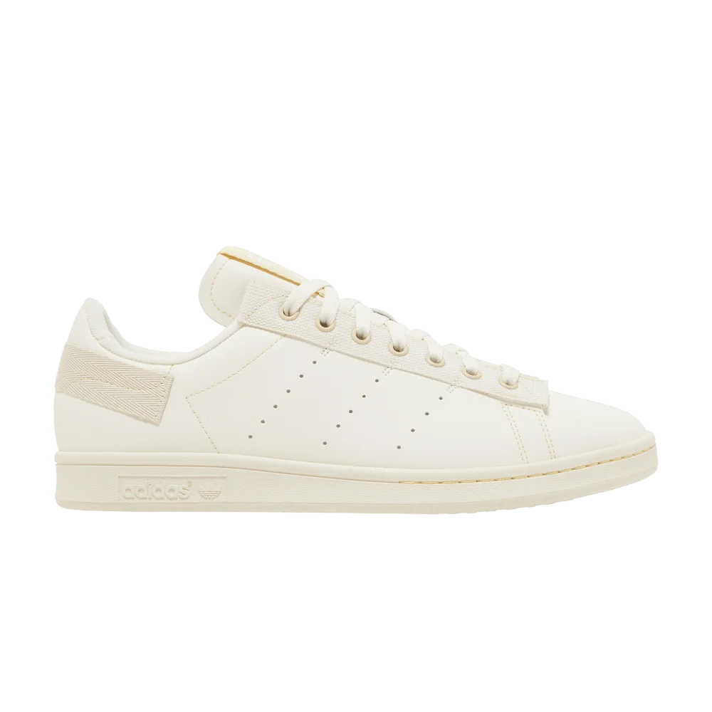 Krossovki-Parley-x-adidas-Stan-Smith-Off-White