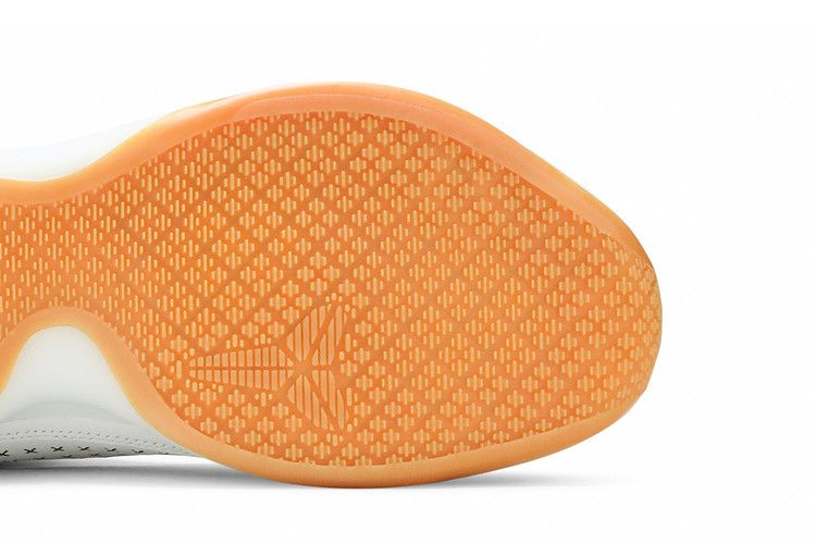 Кроссовки Nike Kobe 10 Mid EXT 'White Gum'