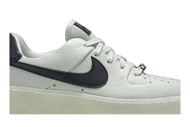 Krossovki-Nike-Wmns-Air-Force-1-Sage-Low-LX-Spruce-Aura-1