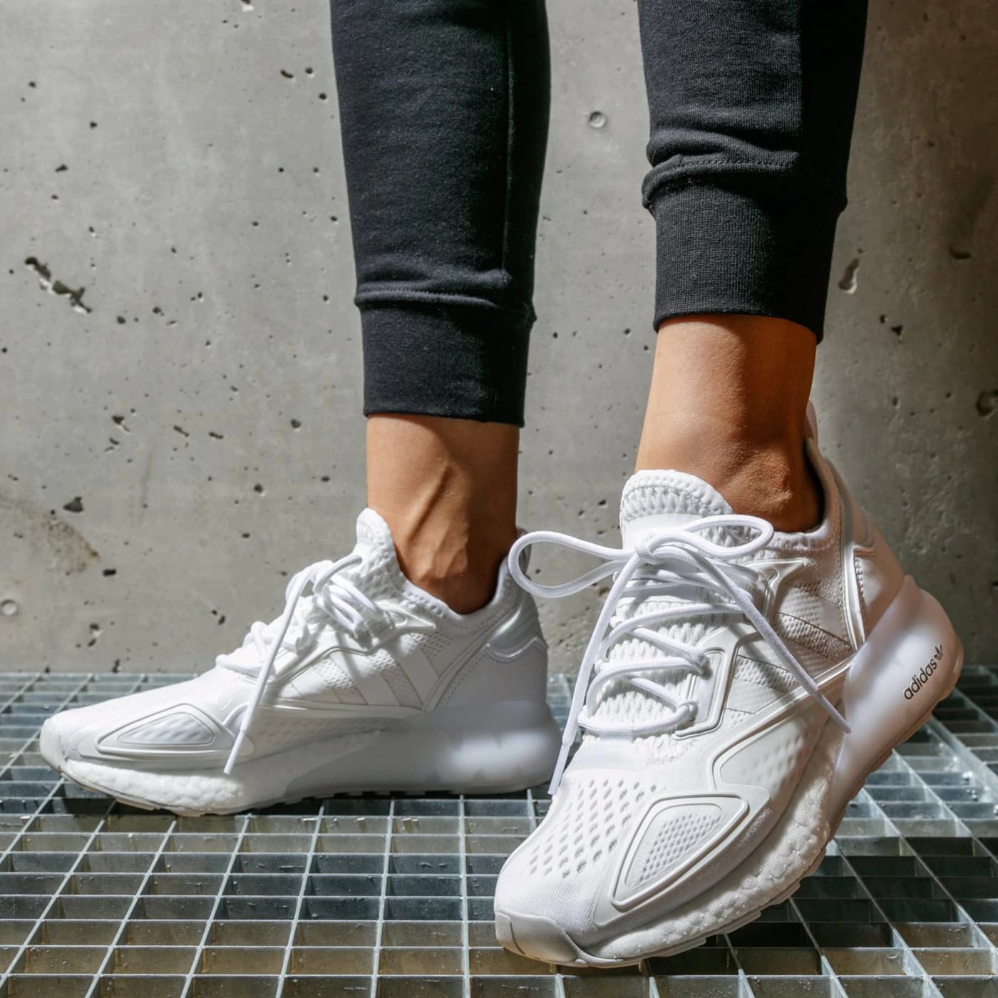 Кроссовки adidas ZX 2K Boost 'Cloud White'