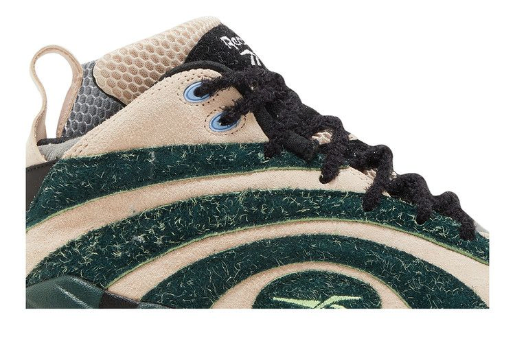 Кроссовки Brain Dead x Reebok Shaqnosis 'Dark Forest'
