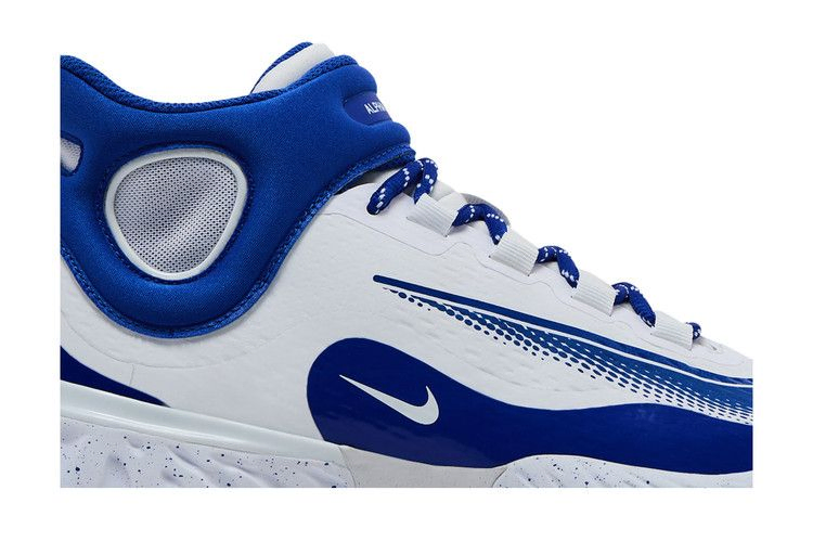 alpha-huarache-elite-4-mid-white-hyper-royal-fd2744-104_01