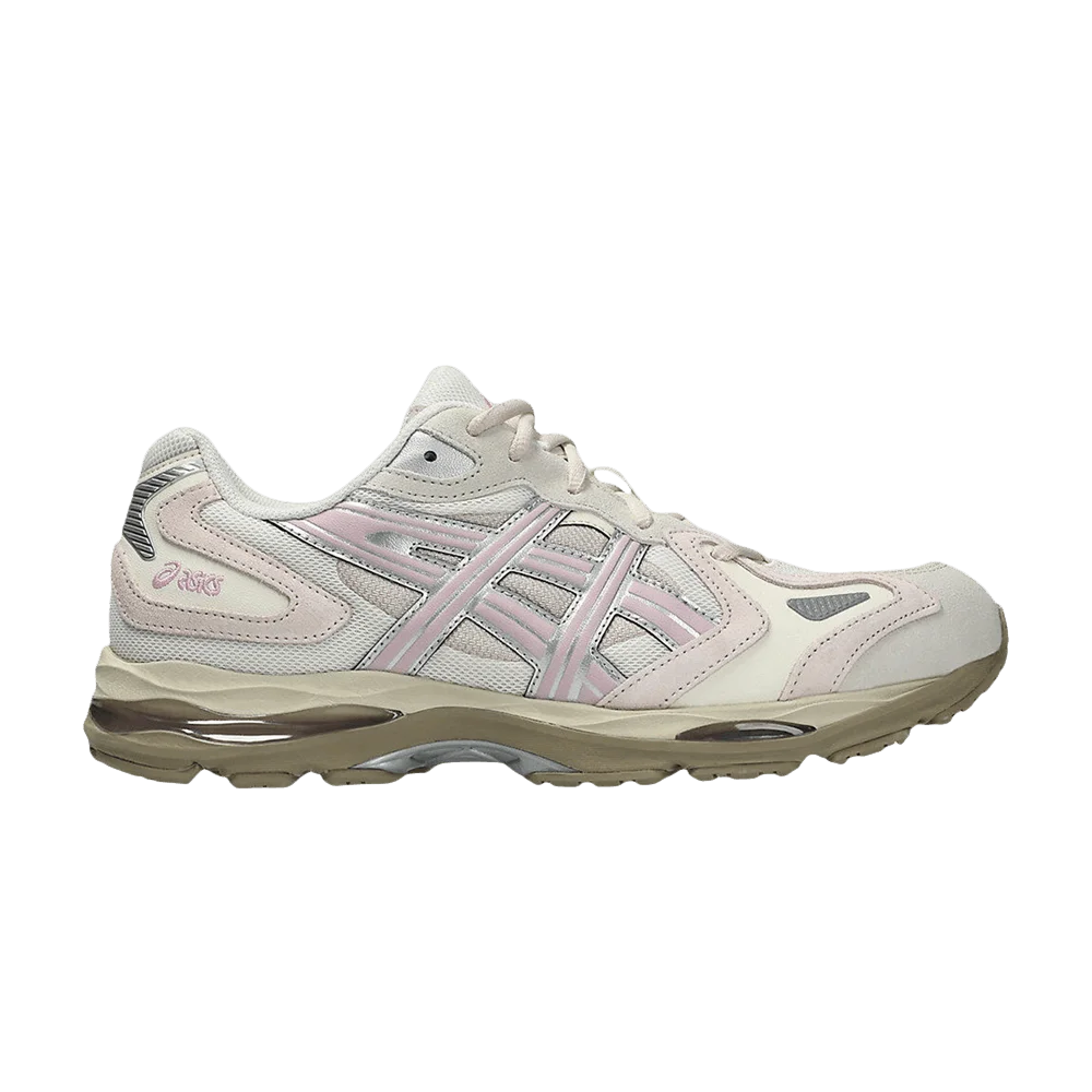 Krossovki-ASICS-Gel-K1011-Cream-Barely-Rose