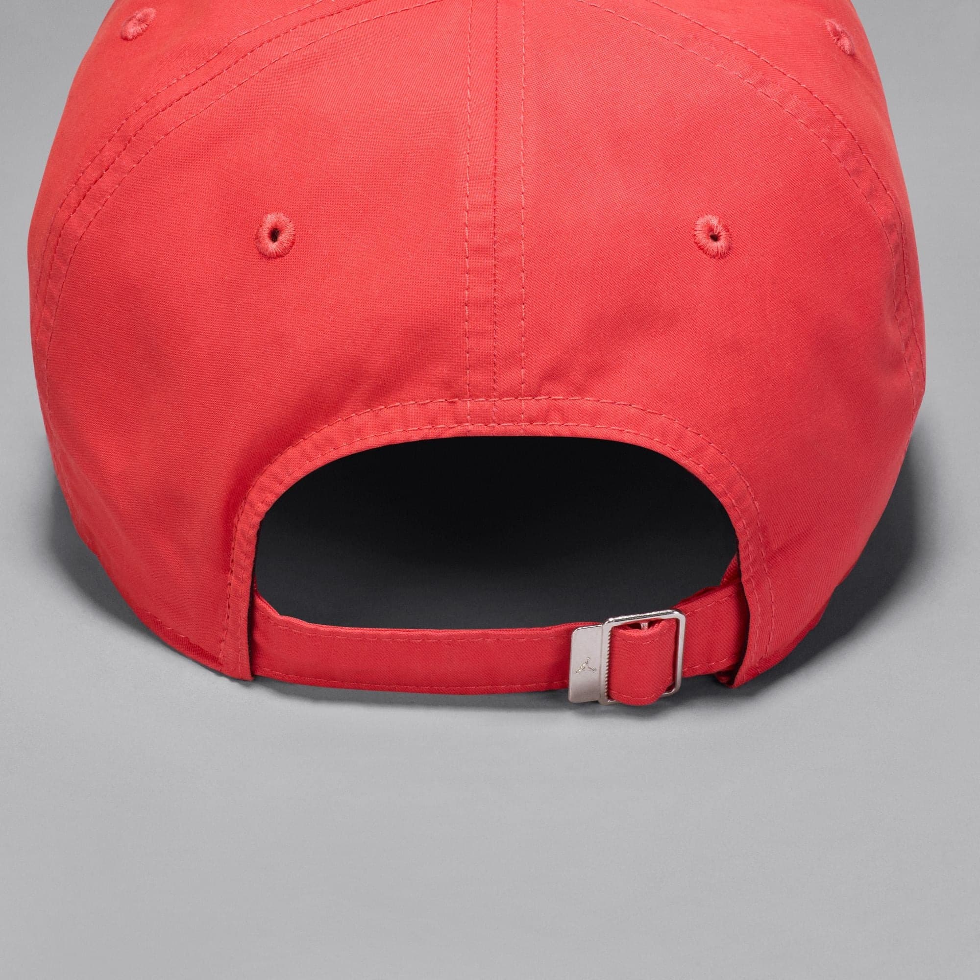 Air-Jordan-Club-Cap-Lobster-Strapback-Hat-4