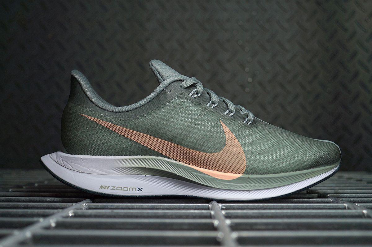 Zoom-Pegasus-35-Turbo-Mica-Green-W-19