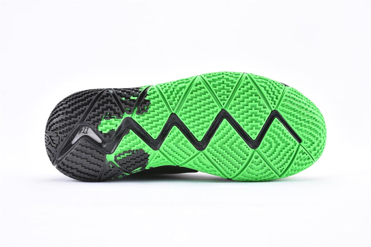 Nike-Kyrie-4-Halloween-8