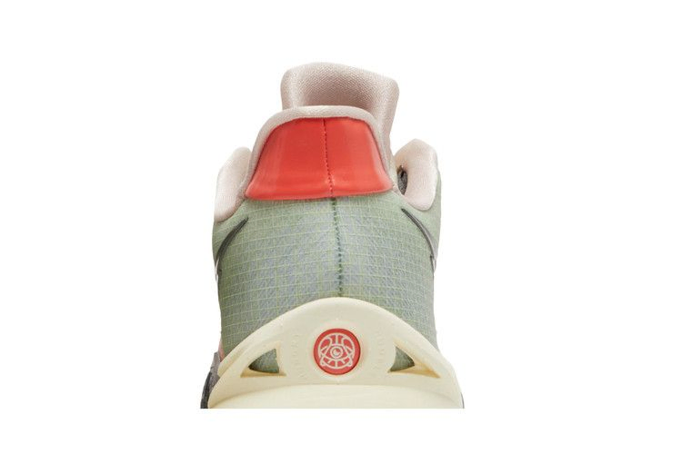 kyrie-low-4-ep-pale-coral-cz0105-800_06