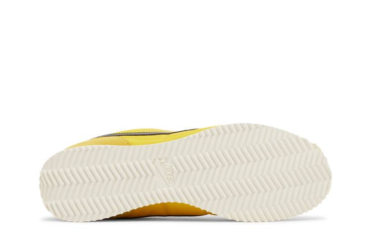 Кроссовки Nike Wmns Cortez 'Vivid Sulfur'