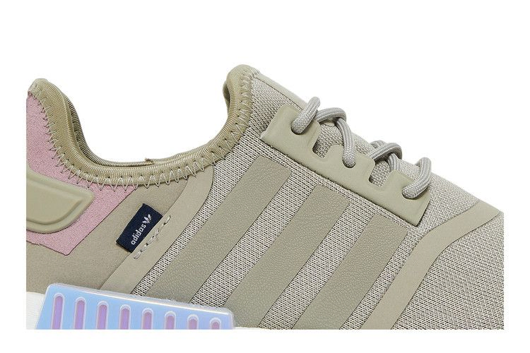 Кроссовки adidas Wmns NMD_R1 'Feather Grey'