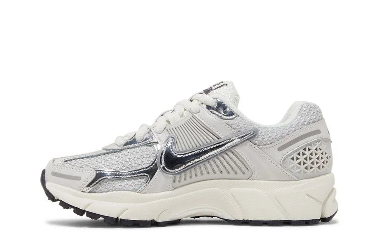 Кроссовки Nike Wmns Air Zoom Vomero 5 'Photon Dust Metallic Silver'