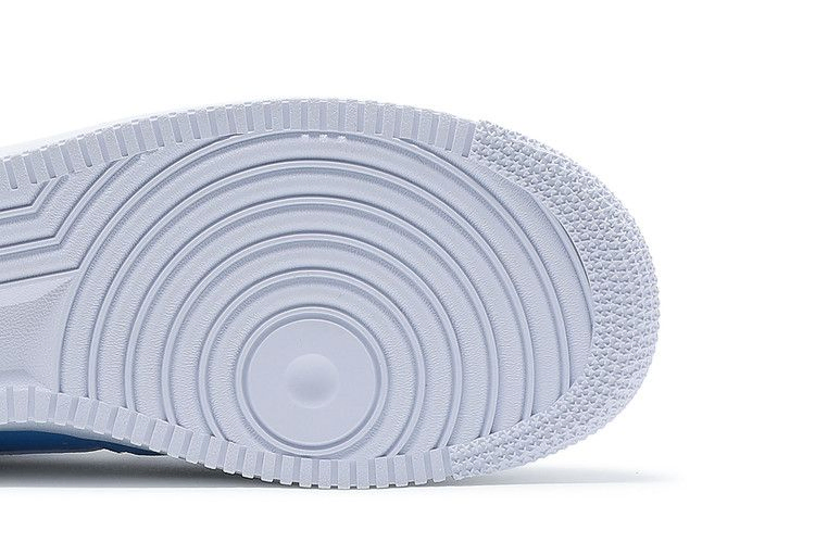 Кроссовки Nike Air Force 1 '07 LV8 'First Use - University Blue'