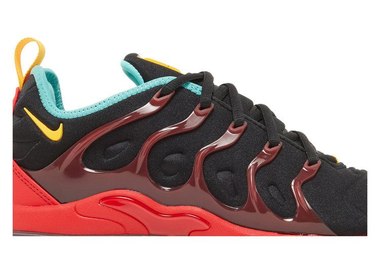 Кроссовки Nike Air VaporMax Plus 'Stained Glass'