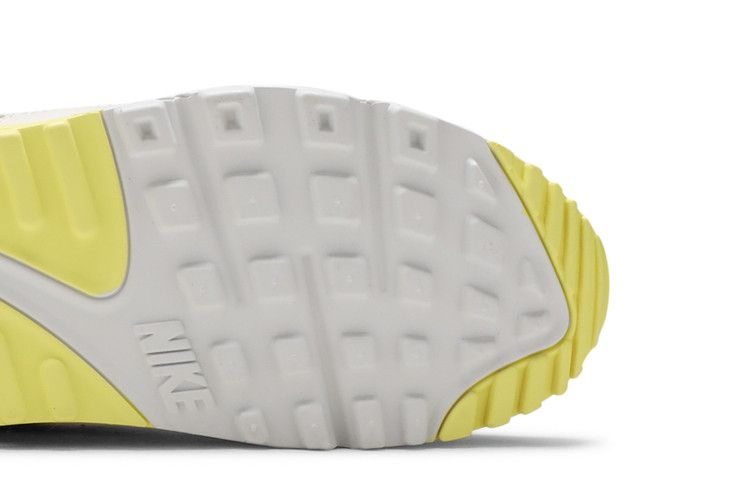 wmns-air-max-90-se-princess-charming-dj5198-100_04