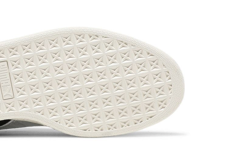 lauren-london-x-wmns-suede-forever-stronger-381722-01_04