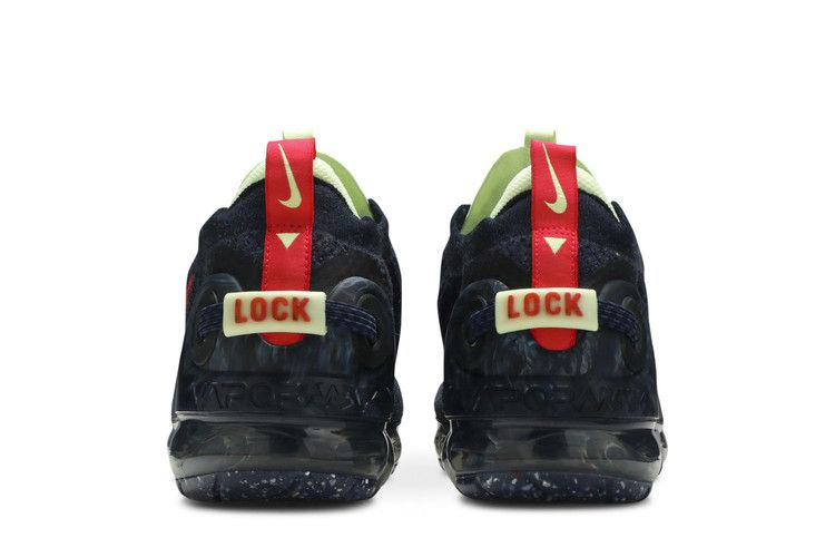 Кроссовки Nike Air VaporMax 2020 Flyknit 'Obsidian Siren Red'
