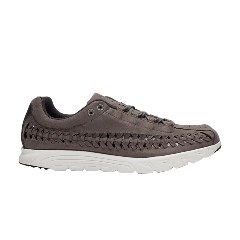 Krossovki-Nike-Mayfly-Woven-Tumbled-Grey