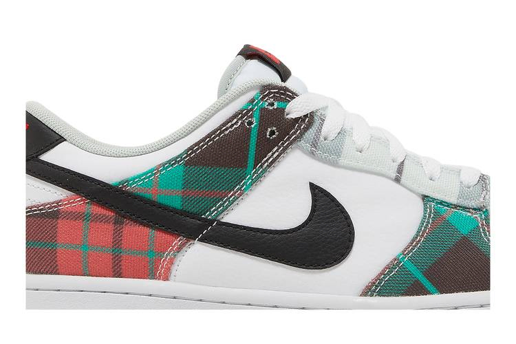 dunk-low-se-gs-tartan-plaid-dv8919-100_01