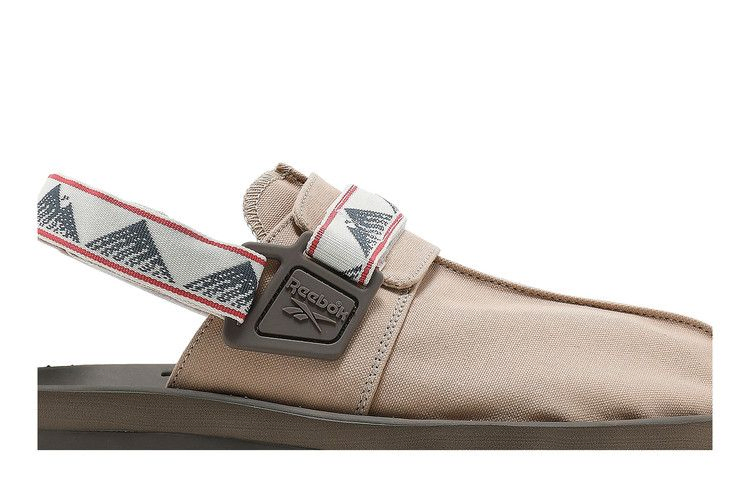 Сандалии Reebok Beatnik Sandal 'Earth'