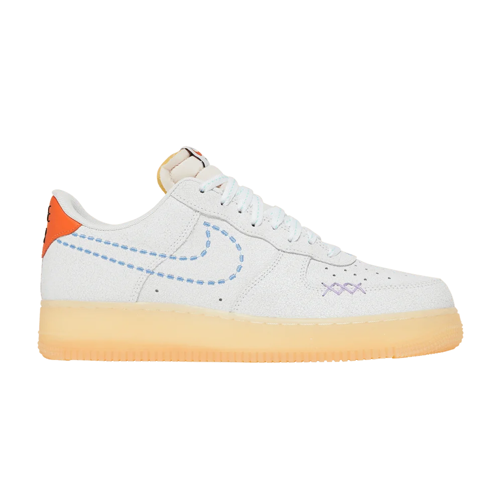 Krossovki-Air-Force-1-07-LV8-Nike-101