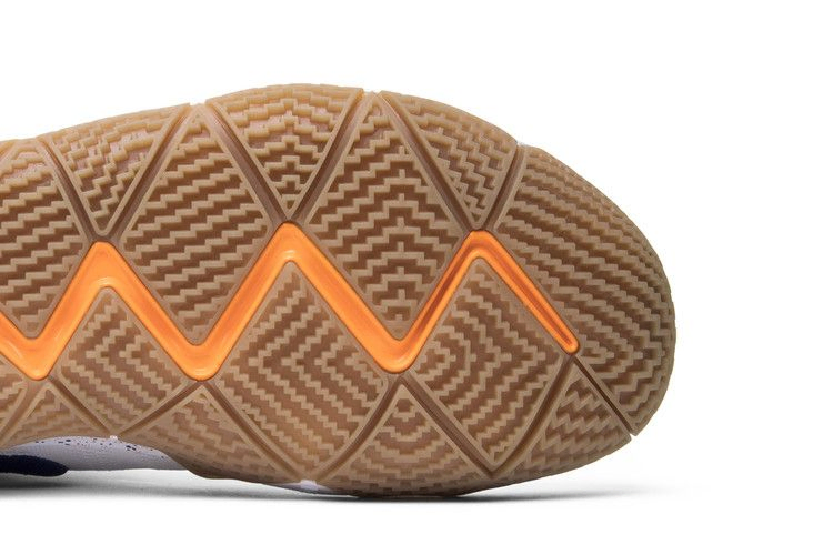 Кроссовки Nike Kyrie 4 'Uncle Drew'