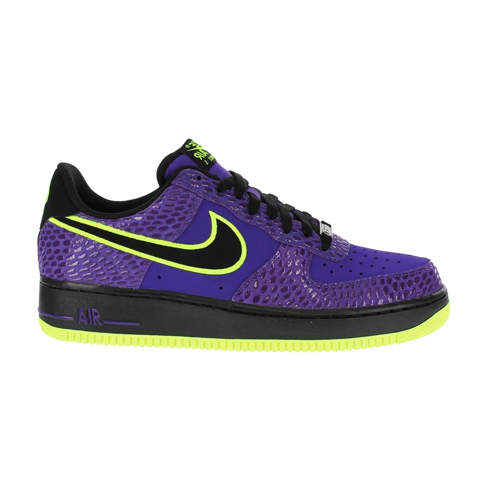 Krossovki-Nike-Air-Force-1-Court-Purple