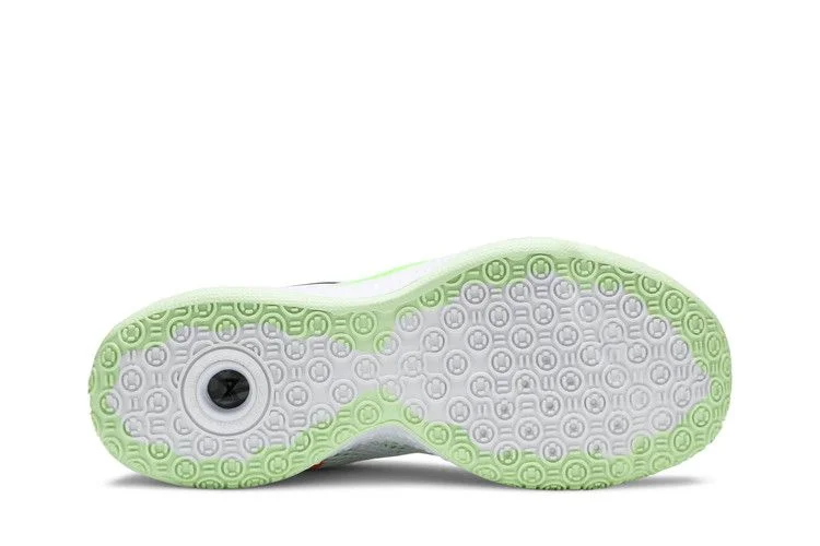 Krossovki-Gatorade-x-Nike-PG-4-White-GX-3