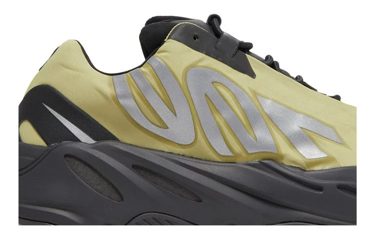 Кроссовки adidas Men's Yeezy Boost 700 MNVN 'Resin'