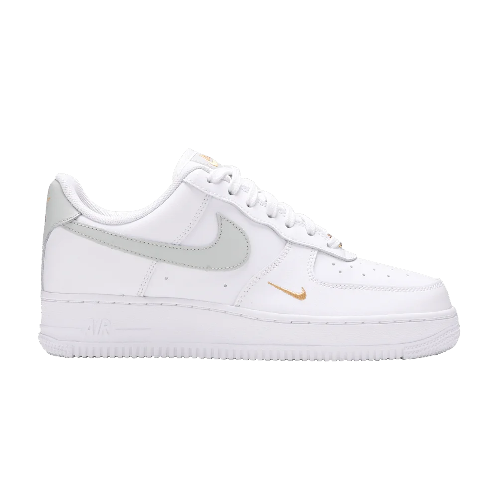 Krossovki-Nike-Wmns-Air-Force-1-White-Light-Silver