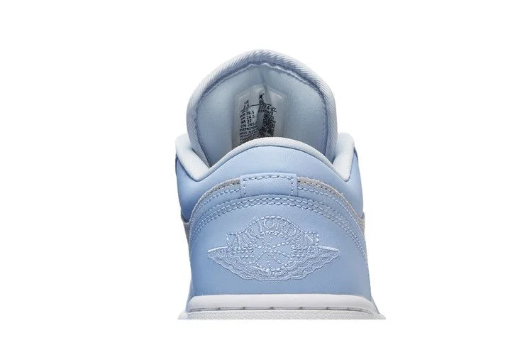 Кроссовки Wmns Air Jordan 1 Low 'Aluminum'