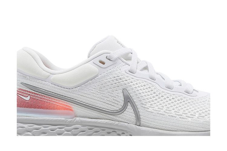 Кроссовки Nike ZoomX Invincible Run Flyknit 'White Metallic Silver'