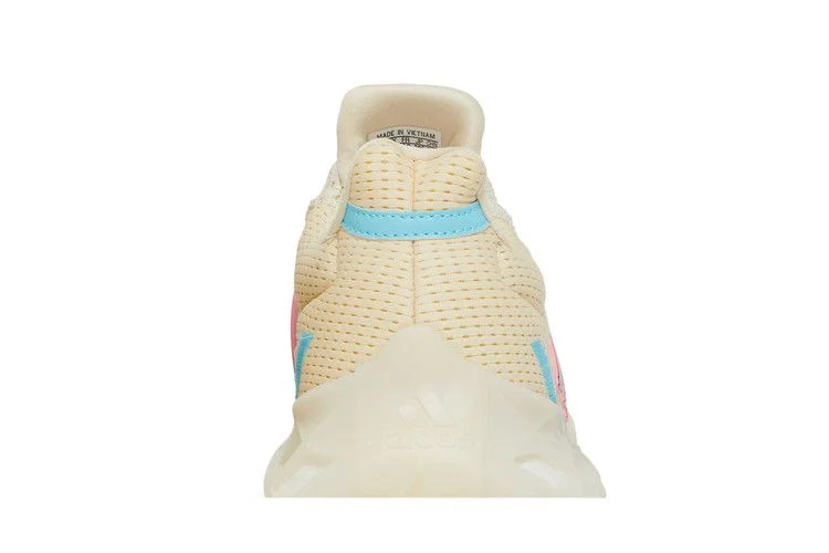 Кроссовки adidas UltraBoost Web DNA 'Off White Legend Ink'