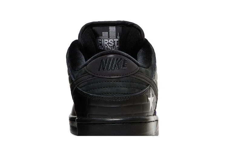 Кроссовки Familia x Nike Dunk Low Pro QS SB 'First Avenue'