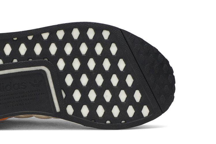wmns-nmd_r1-white-copper-ee5170_04