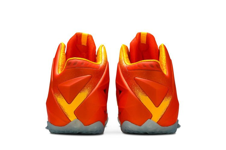 Кроссовки Nike LeBron 11 Preheat 'Forging Iron'