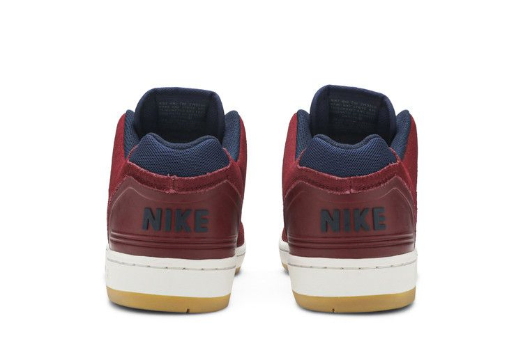 air-force-2-low-sb-team-red-obsidian-ao0300-600_05
