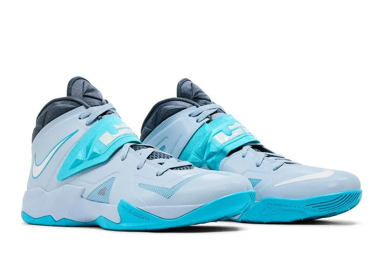 Krossovki-Nike-Zoom-Soldier-7-7